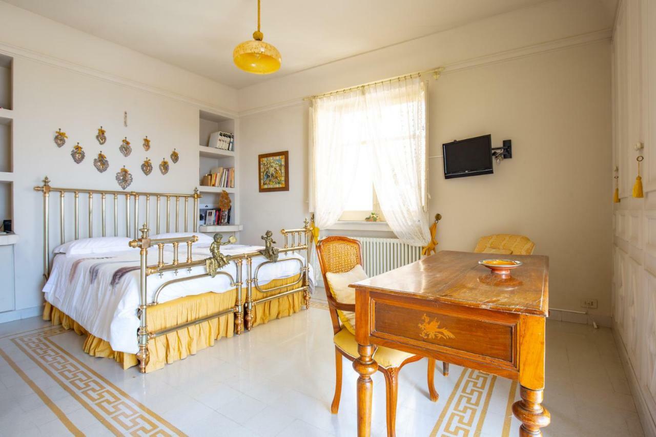 Solemar Sicilia - Casa Porto Bagnera Villa Santa Flavia Exterior foto